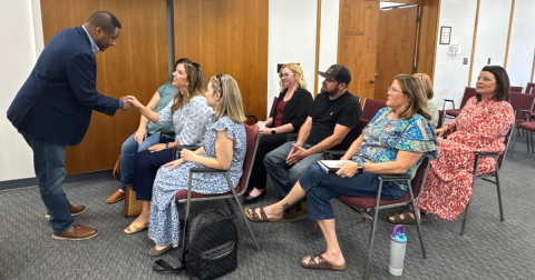 Don Davis meets with Coast Guard families